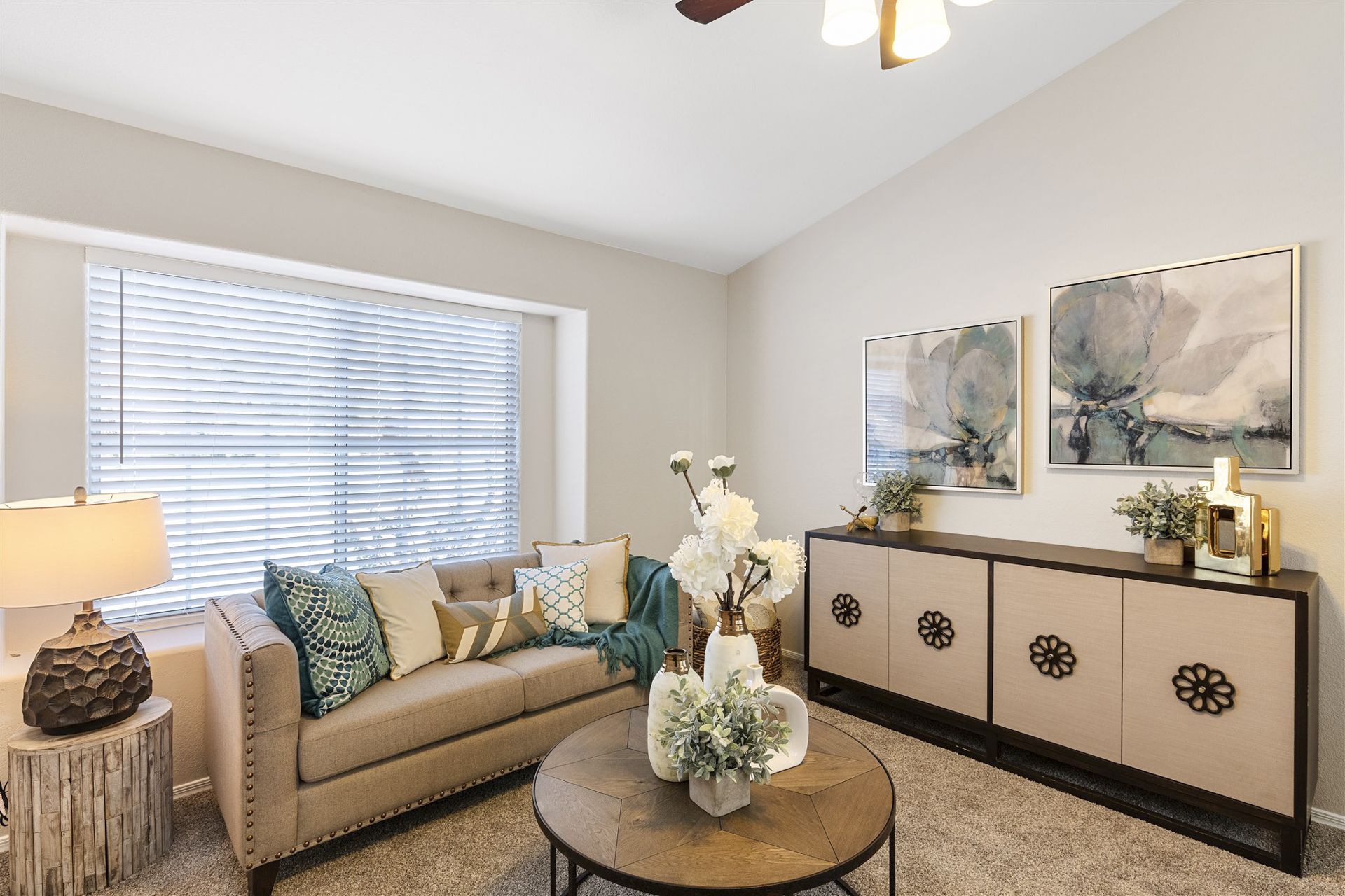 860 N McQueen Rd, 1136, Chandler, AZ 85225 Townhomes at Newcastle